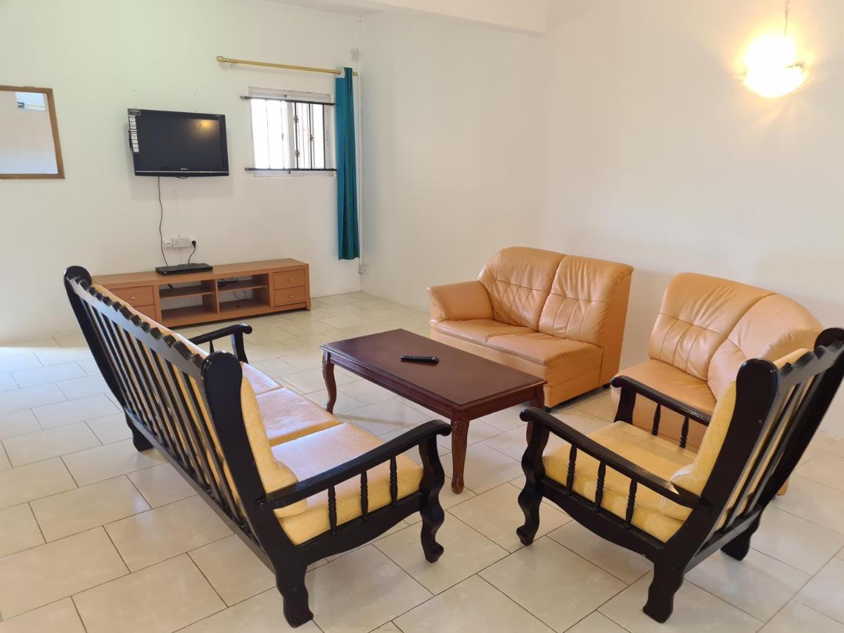 Aparthotel Oasis Tropical à Pereybere Beach Extérieur photo